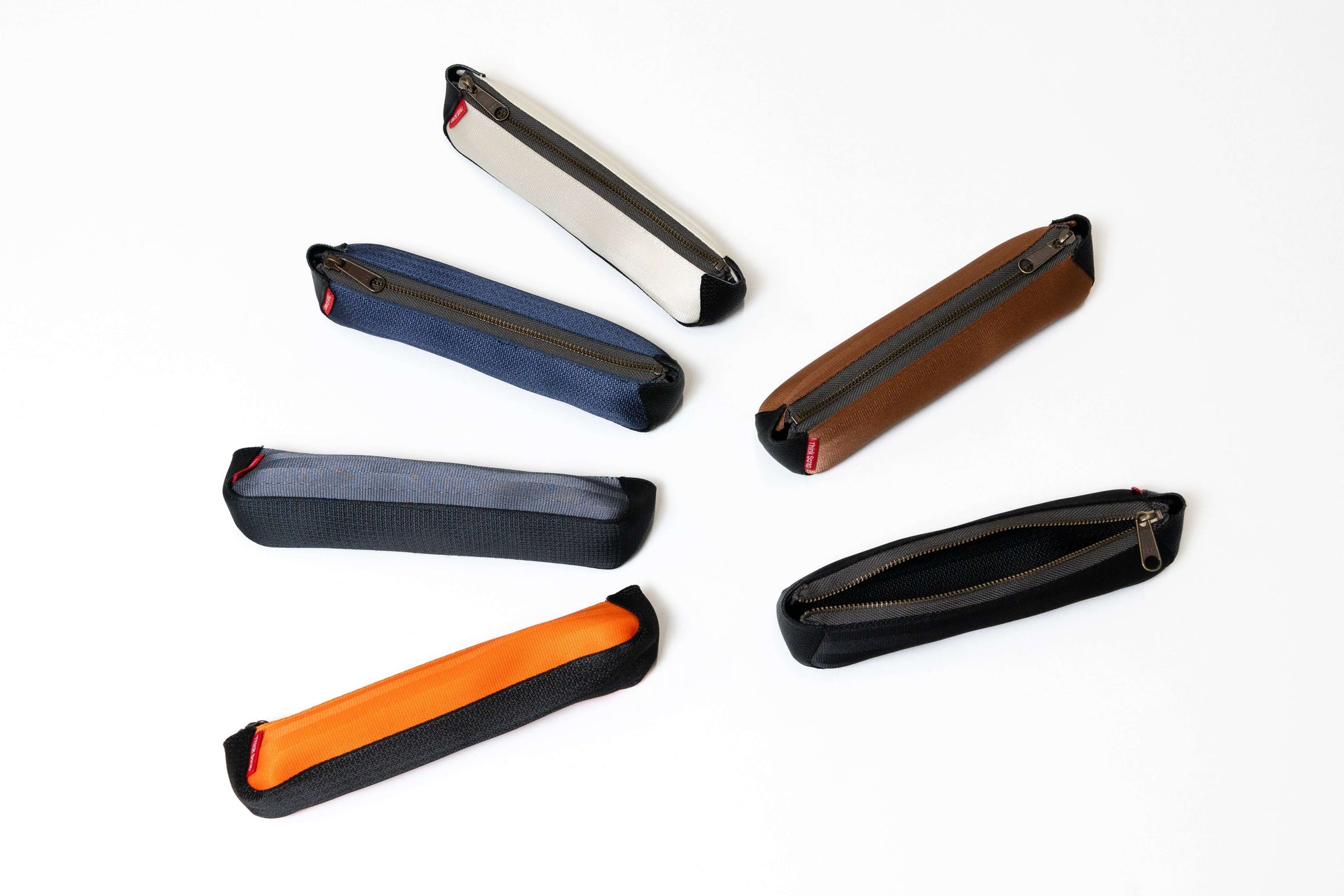 ペンケース 筆箱 筆記用具入れ 文房具 シートベルトペンケース シートベルト限定 端材アップサイクルペンケース 収納と取出しは楽ペンケース 見た目はスリムなペンケース
